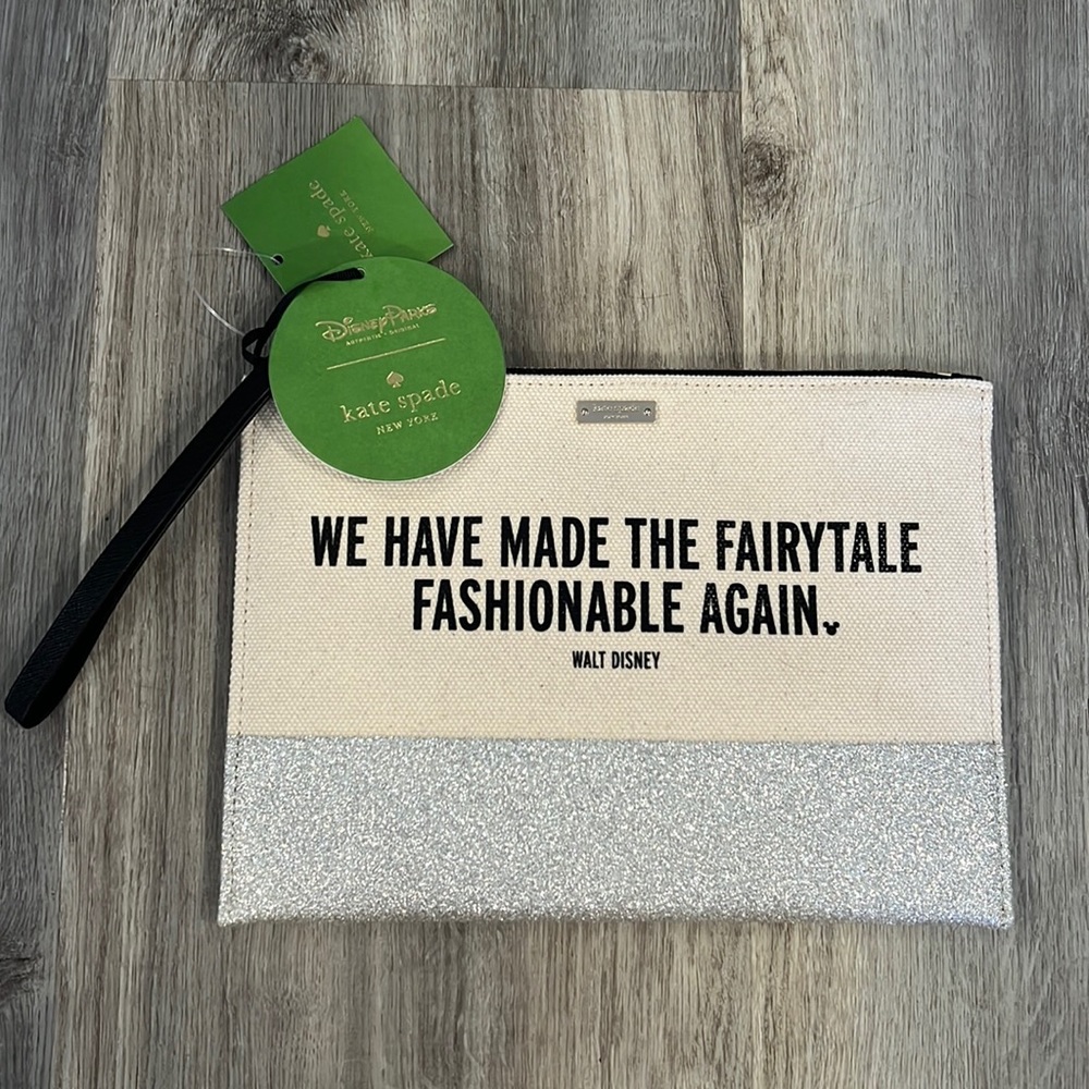 NWT. DISNEY PARKS x KATE SPADE wristlet pouch